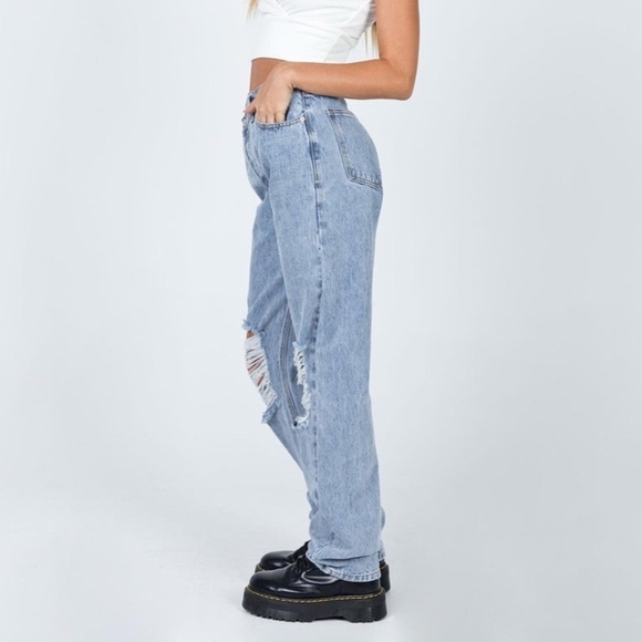 Princess Polly Holly Asymmetric Ripped Leg Jeans Light Wash Denim Size 2 - Picture 2 of 14